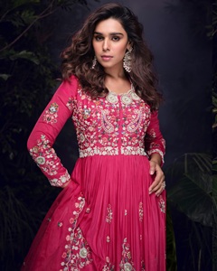 Robe longue moderne en chinon lourd, brodée, séchage rapide, pour femme (taille unique) - Idéale pour les fêtes, mariages, Diwali - Product Image 5