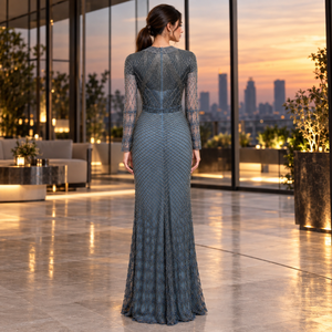 Sofisticado Vestido de Noche Gris Carbón con Cuello Redondo Alto |   Vestido Formal Largo Ajustado con Mangas Largas Transparentes y Adornos Metálicos - Product Image 4