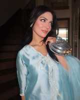 Ensemble shalwar kameez en mousseline rose, col en V, manches trois quarts, coupe ample, tenue décontractée quotidienne, toutes saisons, couleur unie, robe en soie