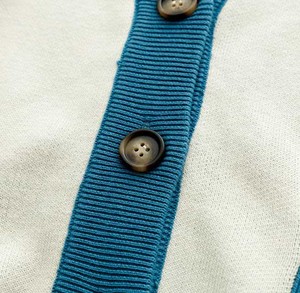 Cardigan en tricot épais respirant à col en V pour homme, pull rayé universitaire boutonné, mode académique de luxe - Product Image 3