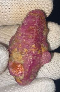 พลอยทับทิมดิบธรรมชาติ 162.20 กะรัต จากเคนยา เหมืองเฟโมส จอห์น โซล - Product Image 2