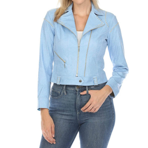 Veste de motard en similicuir bleu clair pour femme, style court avec garniture cloutée et fermeture éclair sur le devant - Product Image 1