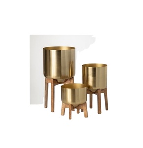 Juego de 3 Macetas Decorativas de Metal con Soporte, Artículos para el Hogar y Jardín, Macetas de Hierro para Piso, Decoración para Mesas de Boda, Macetas para Plantas - Product Image 1