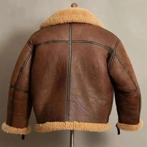 Blouson aviateur vintage B3 en cuir marron avec doublure en peau de mouton - Product Image 4
