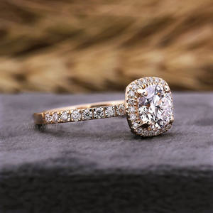 แหวนหมั้นเพชรเม็ดกลมสีทอง14K สำหรับปลูกในห้องปฏิบัติการพร้อมด้วยการจัดวางที่ทันสมัยสำหรับของขวัญวันครบรอบหรืองานแต่งงาน - Product Image 6