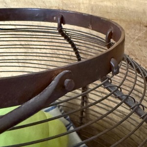 Round Metal Fruit <b>Basket</b> Decorative Fruit Holder For Kitchen Countertop Dining <b>Table</b> And Home Decor Display From India - Product Image 3