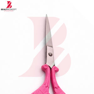 Tijeras para Cutículas Rosadas con Mango Ergonómico, Acero Inoxidable Afilado, Herramienta de Manicura y Pedicura para Profesionales - Product Image 6