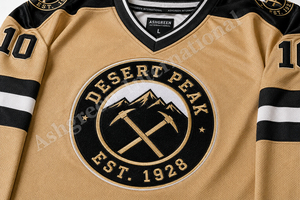 Ensemble d'uniformes de hockey sur glace unisexe personnalisés avec maillot, short et chaussettes imprimés par sublimation en polyester/coton - Vêtements de sport d'équipe - Product Image 5