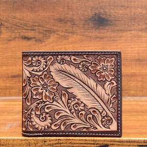 Cartera plegable de cuero genuino con diseño de plumas y flores de alta calidad con logotipo personalizado de lujo para hombre para uso diario con múltiples ranuras para tarjetas - Product Image 4