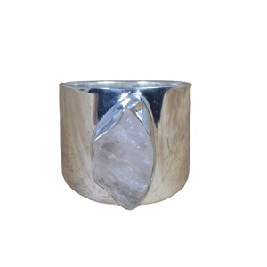 Anillo infantil de ágata rugosa con engaste de canal en plata, hecho a mano, regalo para cumpleaños de enero, bodas o fiestas. - Product Image 1