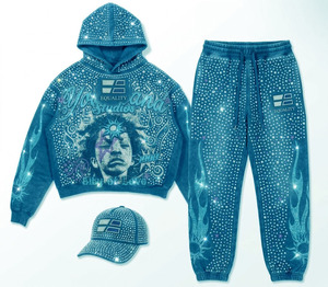 Conjunto de Sudadera con Capucha y Pantalones Deportivos con Pedrería Personalizada, Estilo Moderno, Felpa de Algodón Premium, Logotipos Personalizados y Envío Rápido, Pida al por Mayor Ahora - Product Image 4