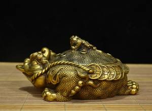 Premium Artisan Aroma <b>Bakhoor</b> Incense Burner Built for <b>Oud</b> Wood for Elevated Living Environments - Product Image 2