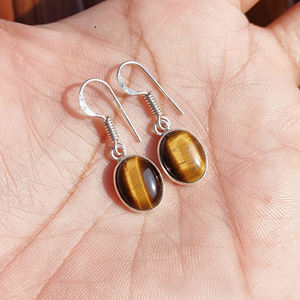 Pendientes de Estilo Vintage con Piedras Preciosas Naturales en Latón, Joyería Elegante para Oficina, Fiestas Nocturnas y Regalos, Precio de Exportación - Product Image 4