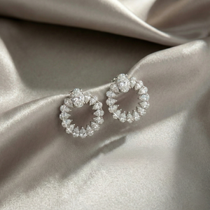 Boucles d'oreilles ovales en diamant de laboratoire de 2,00 carats, or jaune 14 carats, légères, uniques, élégantes, brillantes, prix de gros - Product Image 1