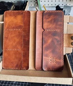 Housse de passeport en cuir véritable personnalisée Artha avec fermeture à glissière 5 pouces - Product Image 3