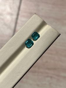 มรกตธรรมชาติจากแซมเบีย ทรงแอสเชอร์สีเขียวขัดเงา คู่ขนาด 7 มม. น้ำหนัก 3.2 กะรัต สำหรับทำเครื่องประดับ - Product Image 4