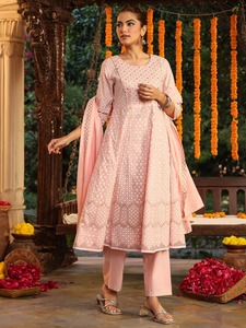 Ensemble Anarkali Premium pour Femme, Rose Pêche Pastel, Col Rond, Manches Trois-Quarts, Pantalon et Dupatta, Tenue Ethnique pour Invitée de Mariage - Product Image 1