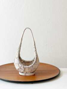 Panier en rotin tressé de style Mid-Century avec poignée, pot de fleurs d'intérieur, jardinière décorative, rangement, fournisseur en gros - Product Image 2