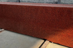 Dalles de granit rouge Kharda en promotion avec finition polie pour cuisines résidentielles et commerciales, comptoirs de salle de bain, revêtements de sol et murs - Product Image 3