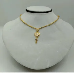 Collar con Colgante de Corazón de Oro Tradicional con Cadena de Cuentas, Joyería Étnica Elegante para Mujer, Regalo Festivo para Bodas - Product Image 3