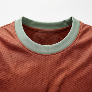 Uniforme de basket-ball moderne, tissu de haute qualité, conçu pour une utilisation durable lors des entraînements et des matchs - Product Image 4