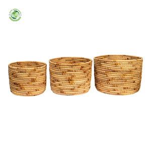 Ensemble de 3 paniers polyvalents en jacinthe d'eau pour la maison, paniers de rangement faits à la main, vente en gros, écologiques, fabriqués au Vietnam - Product Image 1