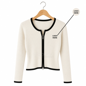 Cardigan en acrylique tricoté crème à manches longues et col rond avec fermeture éclair sur le devant, style décontracté, bordure contrastante, de la sororité Cosh International - Product Image 5