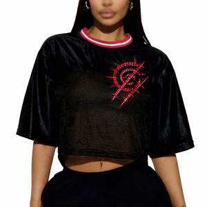 Maillot de football américain de luxe pour femme, coupe courte, en maille, avec motif graphique en strass rouges, en polyester, coupe oversize, haut de sport, personnalisation de marque, faible MOQ - Product Image 3
