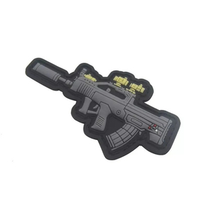 Parche Redondo Personalizado de PVC con Forma de Pistola, OEM/ODM, Impermeable, Flexible, Insignia con Logotipo, Venta al por Mayor Directa de Fábrica, Insignia Premium con Logotipo para Coser o Planchar - Product Image 3