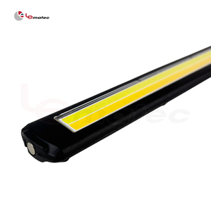 Lampe de travail LED magnétique rechargeable USB en ABS, ultra-mince, avec variateur de mode multiple, fixation par crochet et rotation à 360° pour réparation automobile - Product Image 5