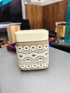 Brûleur d'encens en bois avec motif en dentelle beige, diffuseur d'aromathérapie pour la maison - Product Image 1