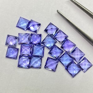 Tanzanita Natural Tratada con Calor, Corte Princesa de 4mm, Facetada, Azul Violeta, Gema Suelta para Colgantes, Suministro al por Mayor, Hasnain Gems - Product Image 2