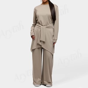 Conjunto Deportivo Modesto Personalizado con Cremallera para Mujer, Diseño con Bolsillos, Conjunto de Gimnasio Musulmán de Secado Rápido, Ropa Deportiva Musulmana para Mujer - Product Image 3