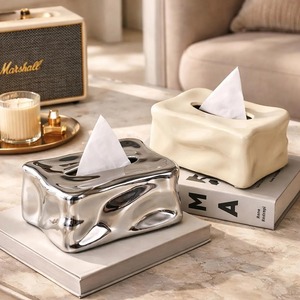 Porte-mouchoirs en céramique élégant, parfait pour la table basse, le salon, le bureau, le comptoir, la chambre et la salle de bain, décoration d'Inde - Product Image 1