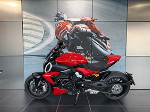 Nouvelles Ventes 2026 Ducati Diavel V4 Black Roadster Nouvelles Motos Cruiser - Product Image 1