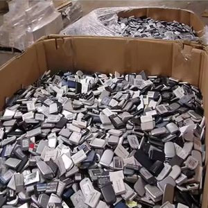 Déchets de téléphones portables : Composants précieux, y compris déchets électroniques, déchets de CPU, déchets de moteurs (rotors et stators), déchets de fonctionnalités (crashers). Recyclage personnalisé. - Product Image 4