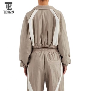 Conjunto Deportivo Casual Cortavientos para Mujer 2026, Diseño Moderno, Tela Ligera, Ajuste Cómodo, Diseño para Exteriores, Servicio OEM - Product Image 4