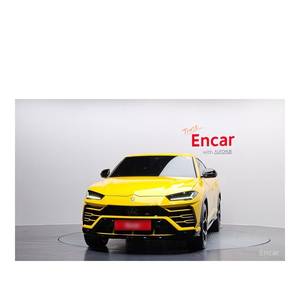 Lamborghini Urus 2019, 4.0 V8, 4,536 km, Volante a la Izquierda, Caja de Cambios Automática, Asientos de Cuero, con Cámara Trasera - Product Image 3