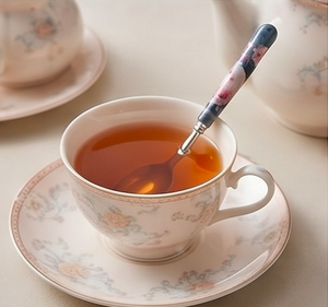 Ensemble de couverts à poignée florale en acier inoxydable, résistant au lave-vaisselle, élégant, pour les occasions de mariage - Product Image 3