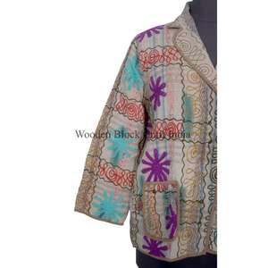 Veste en coton Kantha brodée à la main indienne, motif imprimé au bloc, respirante, écologique, pour l'hiver, l'automne et l'été, vente en gros - Product Image 3