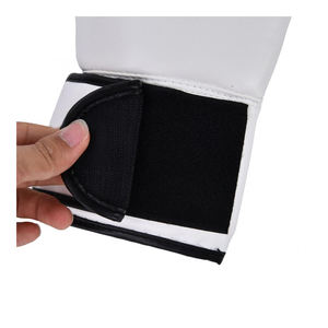 1 คู่ถุงมือชกมวยหนัง PU สำหรับเด็กคาราเต้มวยไทยพร้อมตะขอเกี่ยวปิดแบบกันน้ำป้องกันรังสียูวี - Product Image 5