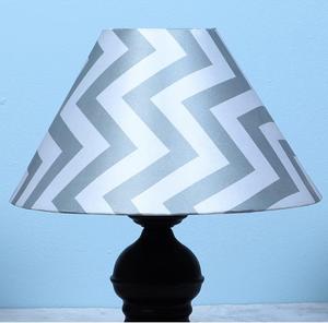 Base de Lámpara de Mesa Minimalista de Plástico Negro con Portalámparas E27 para Iluminación Decorativa de Sala de Estar - Product Image 3