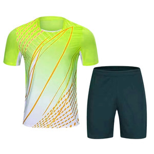 Uniforme de tennis court pour hommes personnalisé de qualité supérieure, impression par sublimation, infroissable, anti-décoloration, respirant, protection UV - Product Image 2