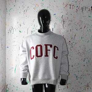 Sweat-shirt à col montant COFC ASH GREY 100% coton avec broderie appliquée marron, col large, URBAN PRODUCTIONS - Product Image 5