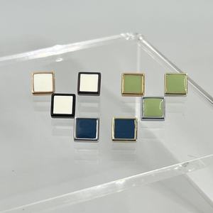 Breloques carrées simples en alliage pour bracelet en maille d'acier inoxydable de 6 mm, bijoux de mode pour femmes - Product Image 2