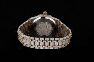 นาฬิกาเพชรโมอิสซาไนต์จากซัพพลายเออร์อินเดีย เหมาะสำหรับการเดินทางเพื่อธุรกิจและการประชุมผู้บริหาร มีจำหน่ายในปริมาณมาก - Product Image 5