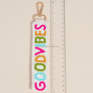 Llavero hecho a mano con letras coloridas, etiqueta de bolsa con cita positiva para mujeres y niñas, llavero con cuentas Good Vibes, accesorios para bolso DIY - Product Image 2