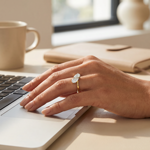 Bague en argent avec moissanite taille poire et placage or, bande croisée sculptée à deux pierres pour femme, bijoux de mariée - Product Image 6