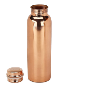 Bouteille en cuivre 100% naturel, design moderne, artisanat très demandé, couleur naturelle, bouteille en cuivre polie à la main. - Product Image 1