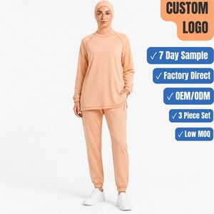 Ensemble de vêtements de détente modeste 3 pièces 260 GSM, haut de sport raglan, pantalon de jogging, hijab, personnalisable OEM, vente en gros - Product Image 1